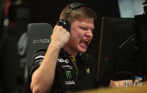 LoL Esports官方推特：这些年来，Faker和他的队友们